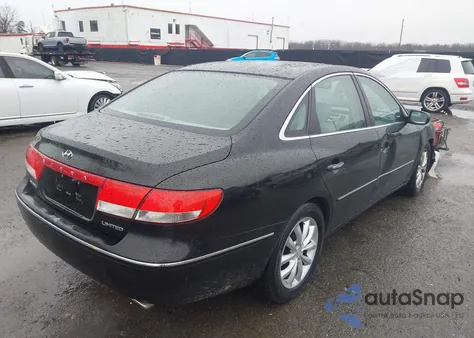 2006 Hyundai Azera Limited/Se z USA, uszkodzony, nr VIN KMHFC46FX6A134856